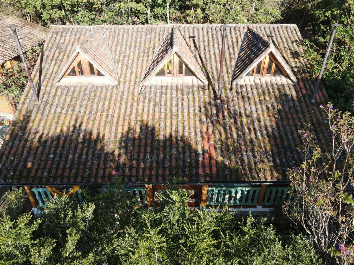 Hostal Mama Hilda Chugchilán Buitenkant foto